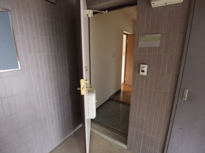 【玄関】 | ハイムカーネルⅡ | 入居中なため写真は101号室が掲載されています　