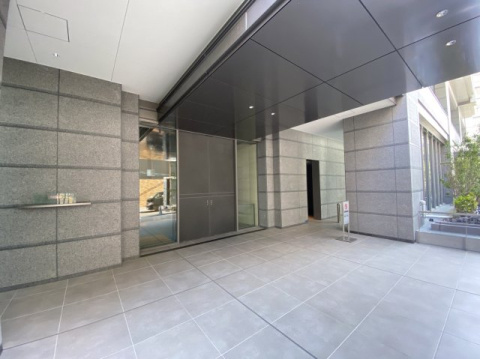 ウエリスタワー谷町四丁目のエントランス