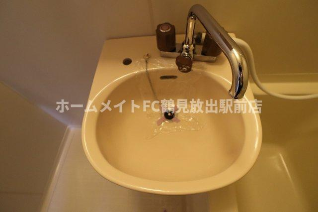 東大阪市稲田本町２丁目の賃貸マンションの独立洗面台