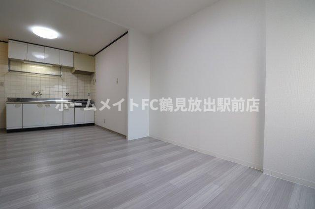 東大阪市稲田本町２丁目の賃貸マンションの居間・リビング