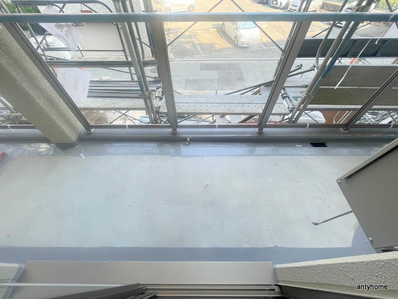 ブロード塚本駅前レジデンス　仲介手数料無料のバルコニー