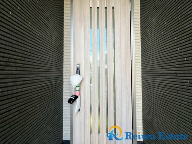 新築戸建　茅ヶ崎市円蔵2丁目の玄関