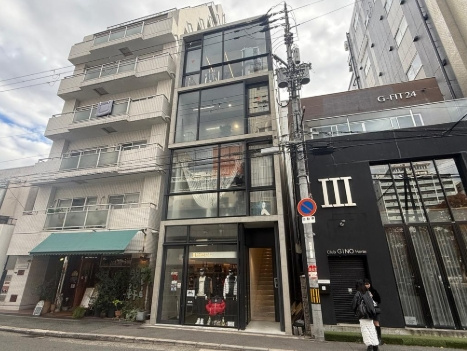 R　buildingの外観|外観は落ち着いています