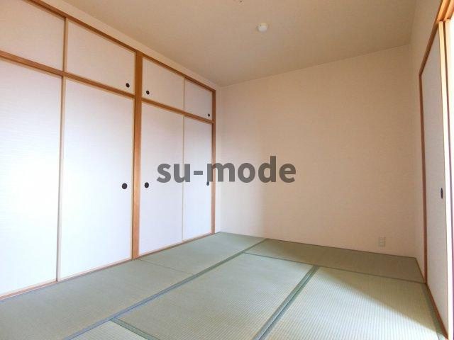 リーブ平田の寝室