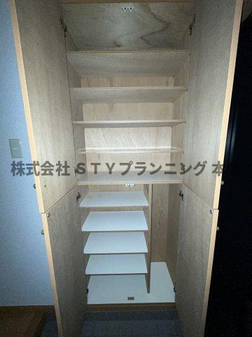 仲介手数料０円！ミュートス神の倉Iの収納