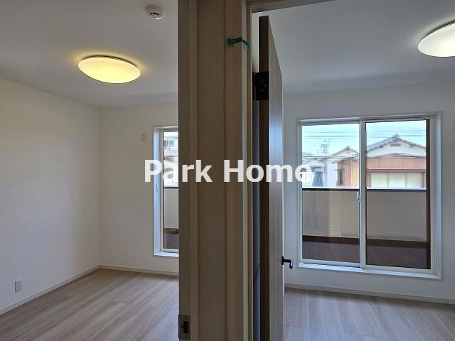 高知市高須3丁目　新築戸建ての洋室|２F：5.2洋室＆5洋室　（南向き）