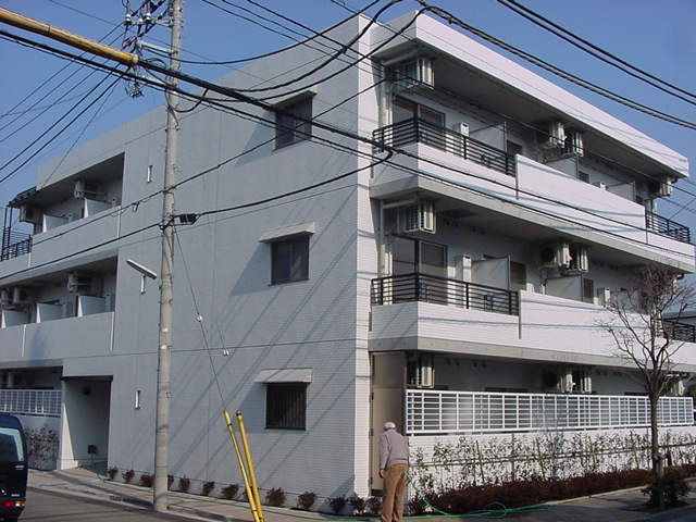 エクレール白糸台の外観