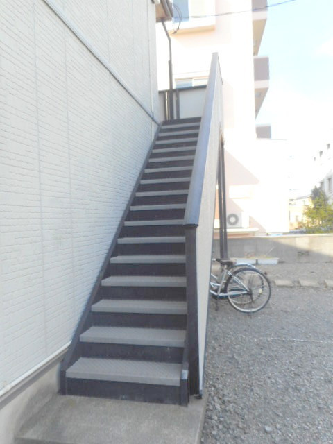 ルミーナＢのその他共用部分|専用階段