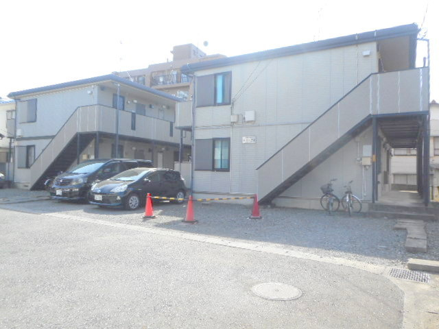 ルミーナＢの駐車場|敷地内駐車場