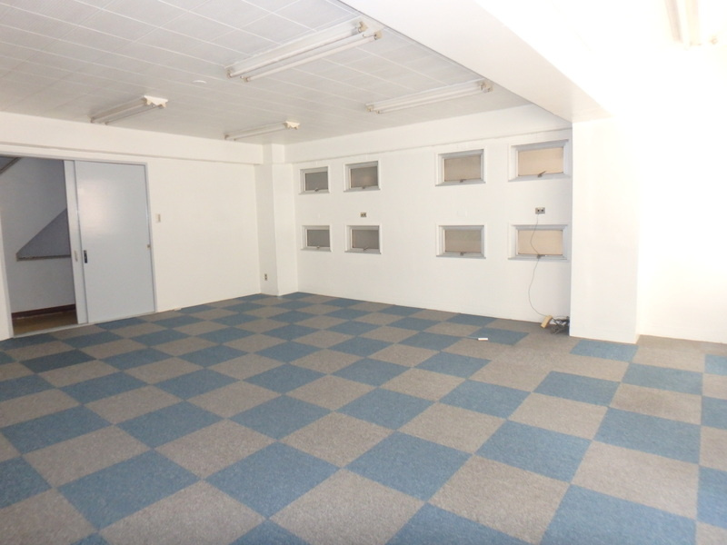 スドウビルの内装