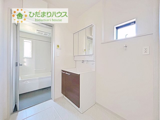 【洗面所】 | 坂東市沓掛23-P1　新築戸建　15号棟 | シンプルで使い勝手の良い独立洗面台！