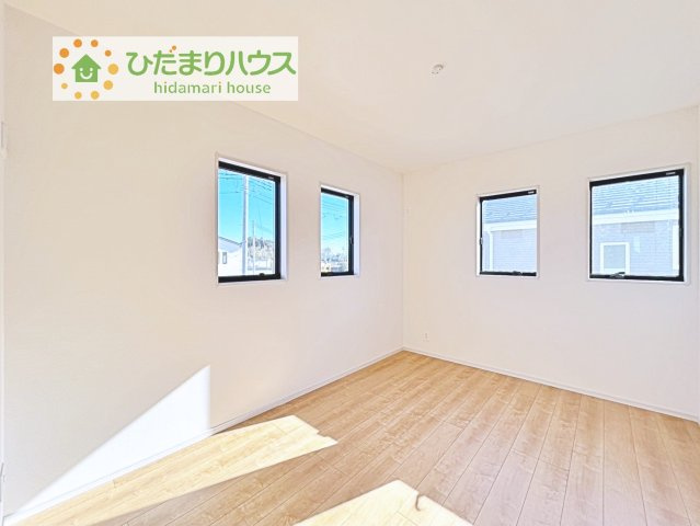 【洋室】 | 坂東市沓掛23-P1　新築戸建　15号棟 | 木の温もりがやさしいフローリング