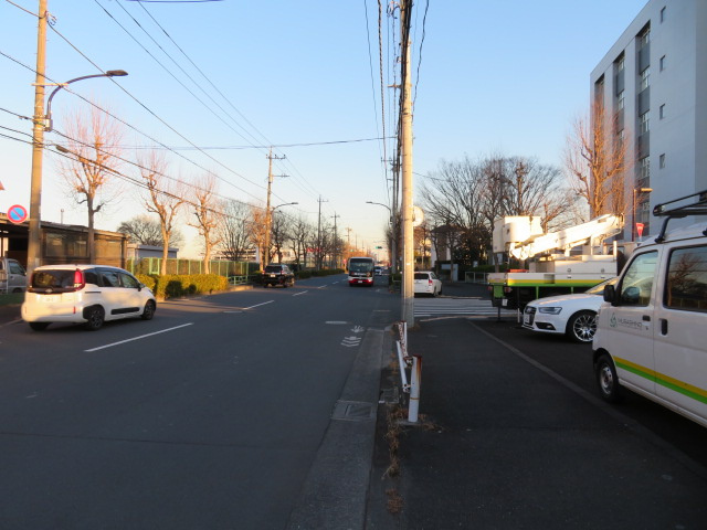 八王子市小宮町の倉庫の周辺