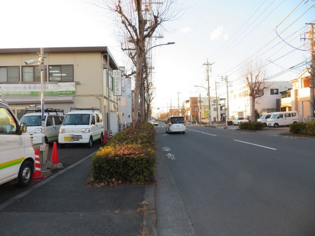 八王子市小宮町の倉庫の周辺