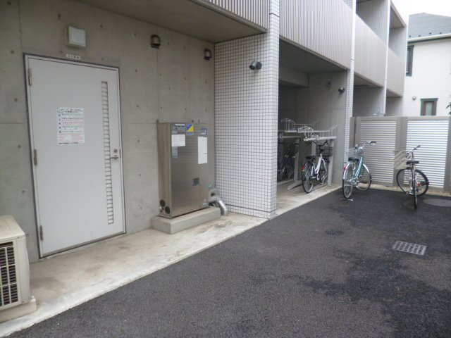 ラメゾン飛田給の駐車場