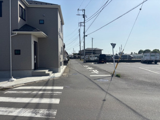 【前面道路含む現地写真】 | 前面道路