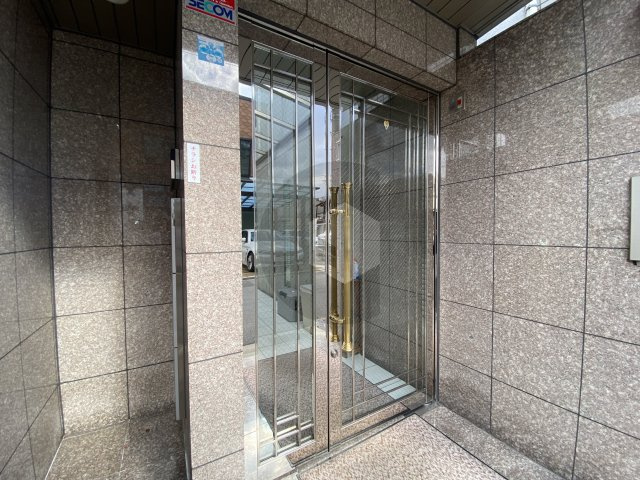 シャトー雅のエントランス