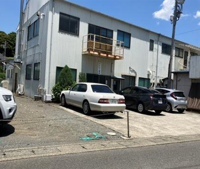 平塚市出縄の事務所