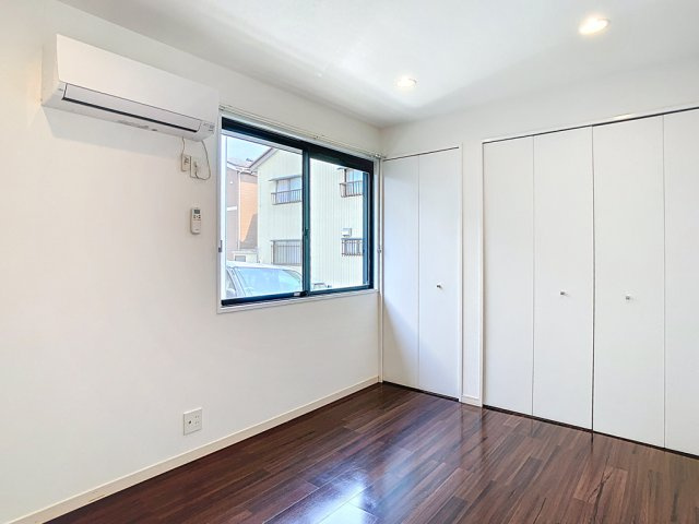 ハイカムール・マーガレットの洋室