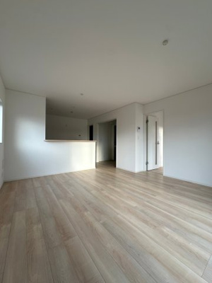 【居間・リビング】 | Cradlegarden名古屋市緑区諸の木第1全2棟＜新築一戸建て | キャンペーン対象物件です♪詳細は弊社ホームページもしくはスタッフまでお気軽にお問合せ下さいませ♪ お役に立てる自信があります♪