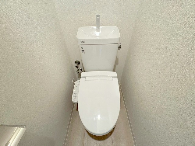 プレサンスNEO上新庄PRIMECRUISのトイレ