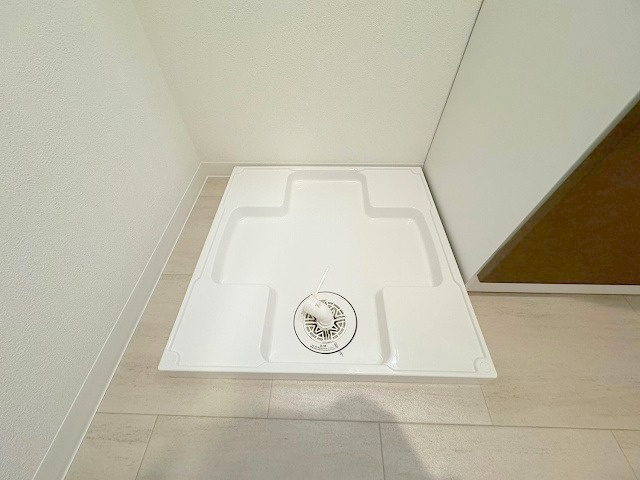 プレサンスNEO上新庄PRIMECRUISの玄関