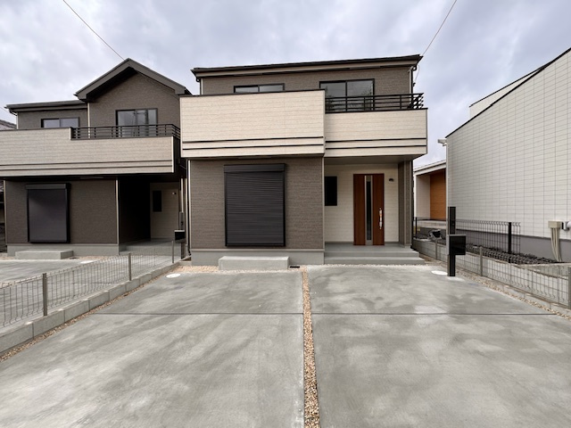 Heartful-Town尾張旭市狩宿町２期全２棟《仲介手数料無料　三郷小　東中》の外観|撮影
社長の村田です！
自らプレイヤーとして営業しています
長年の経験と実績から皆様により良いマイホーム購入のご提案をいたします。
住宅ローンの不安や購入後の不安等何でもご相談ください。