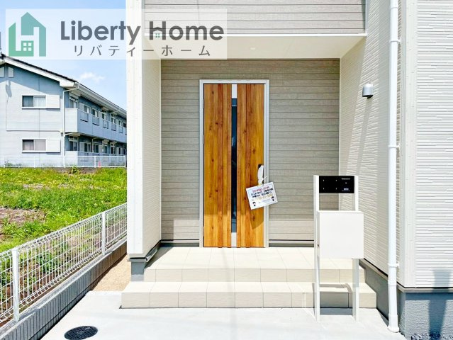 水戸市見川第14　新築戸建　1号棟のエントランス