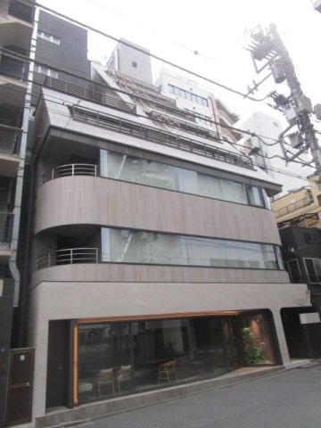 中央区日本橋小伝馬町のビルの外観