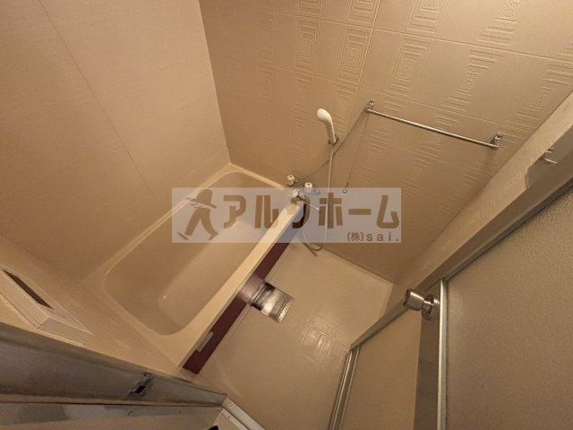 ユーネスト浅野の玄関