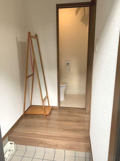 西富仲町戸建のトイレ