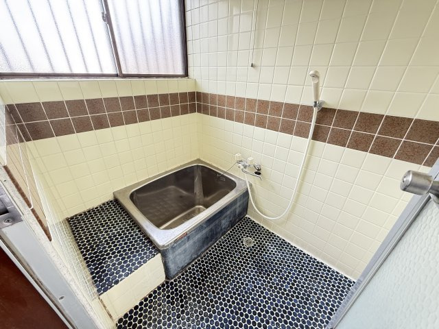 中古戸建　富士市入山瀬　（４DK）の浴室