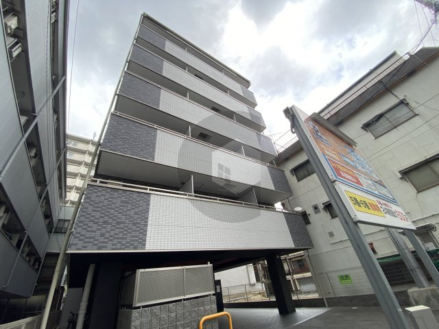 エムズコート小阪の外観