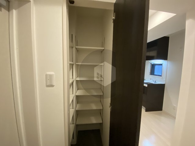 エムズコート小阪の収納