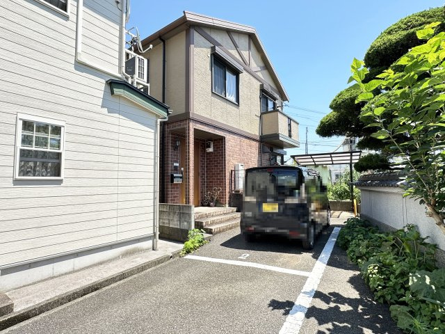 曽我部邸棟割貸家の外観