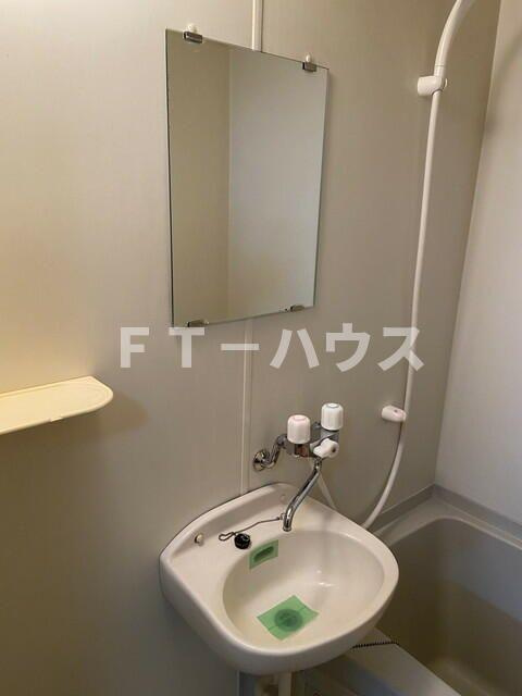メゾンユートランドの洗面所