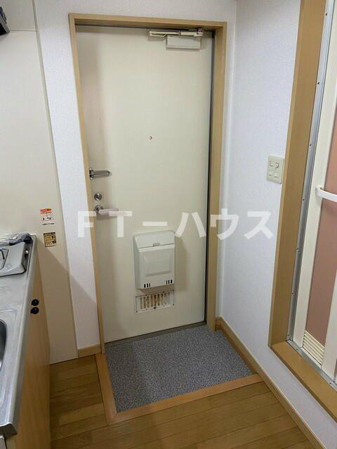 メゾンユートランドの玄関