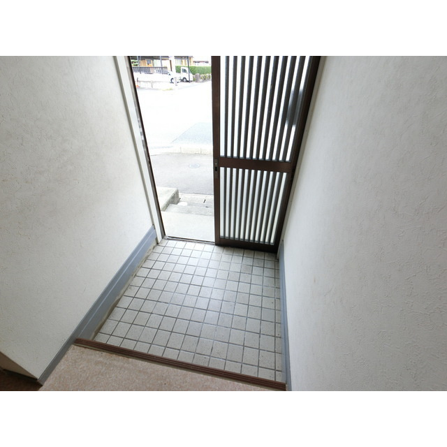 けやきタウン丸野の玄関