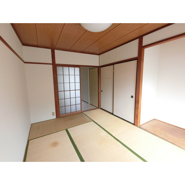 けやきタウン丸野の居間・リビング|1階和室