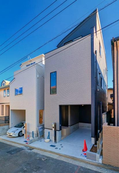 横浜市港南区港南６丁目の新築一戸建の前面道路含む現地写真|周辺環境も合わせてご案内させて頂きます！
お気軽にお問い合わせ下さい！