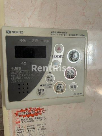 リベルテの駐車場