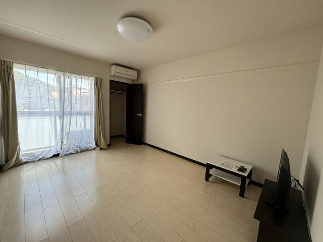 レオネクストｋａｓｕｍｉの居間・リビング|備品や設備仕様は号室等により異なります現地をご確認下さい。