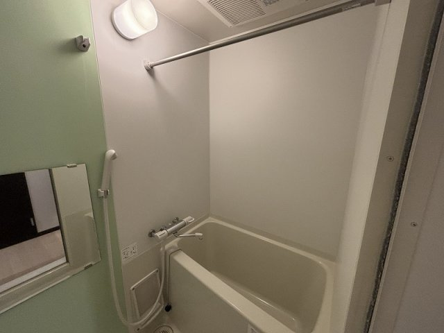 レオネクストｋａｓｕｍｉの浴室