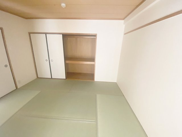 サンコート宝塚の和室