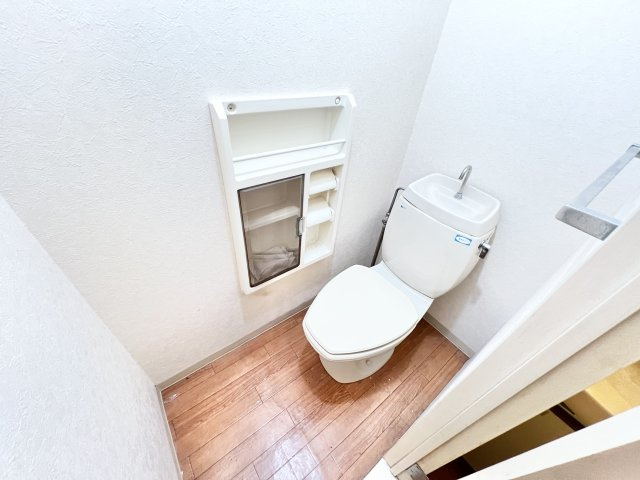 アスモ美しが丘のトイレ|落ち着いた色調のトイレです