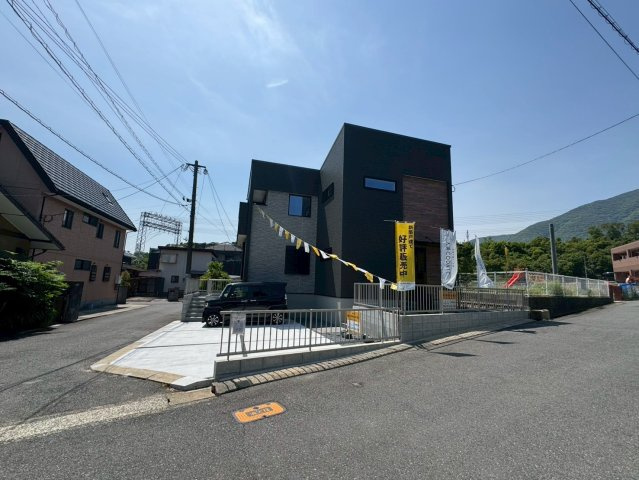 ーARCHI DAYSーアーキデイズ小倉南区葛原東2丁目　【小倉南区　新築戸建て】の駐車場|駐車スペースは並列３台可能♪【小倉南区　新築戸建て】