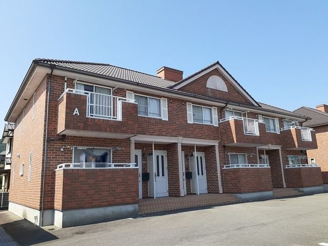 ヴィラ・ファミールＡ