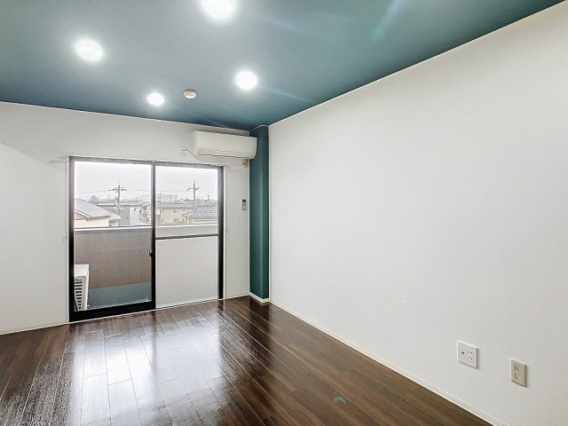 COLORER (クロレ)の居間・リビング