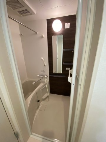 リブリ・千種　名古屋市賃貸　仲介手数料無料の浴室