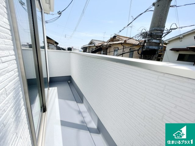 高槻市東五百住町　第1期　新築一戸建てのバルコニー|日当たりのよいバルコニー！お部屋が開放的に！
